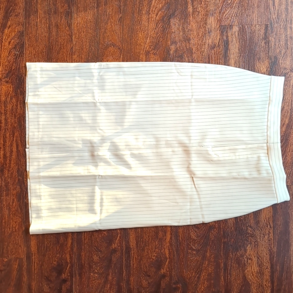 Banana Republic Cream Pencil Skirt